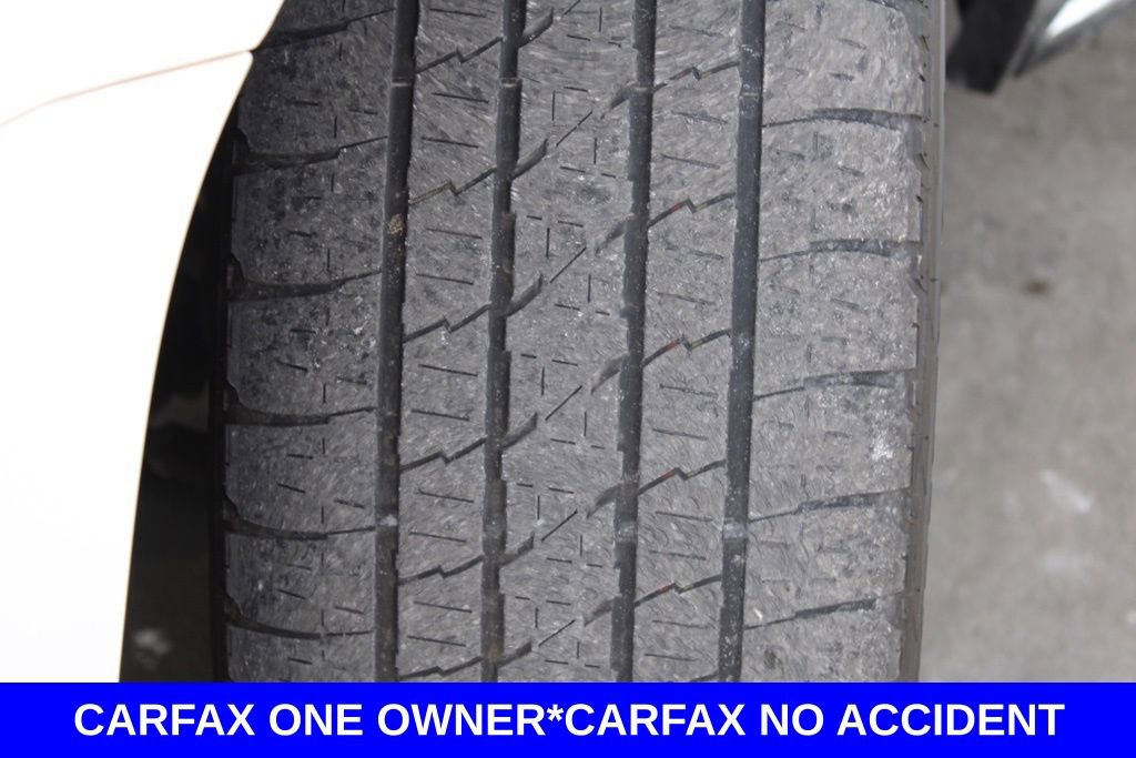 Used 2018 Chevrolet Suburban Premier image 14