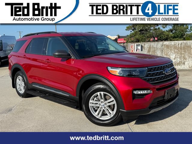 Used 2024 Ford Explorer XLT w/ Equipment Group 202A AWD/4WD image 1