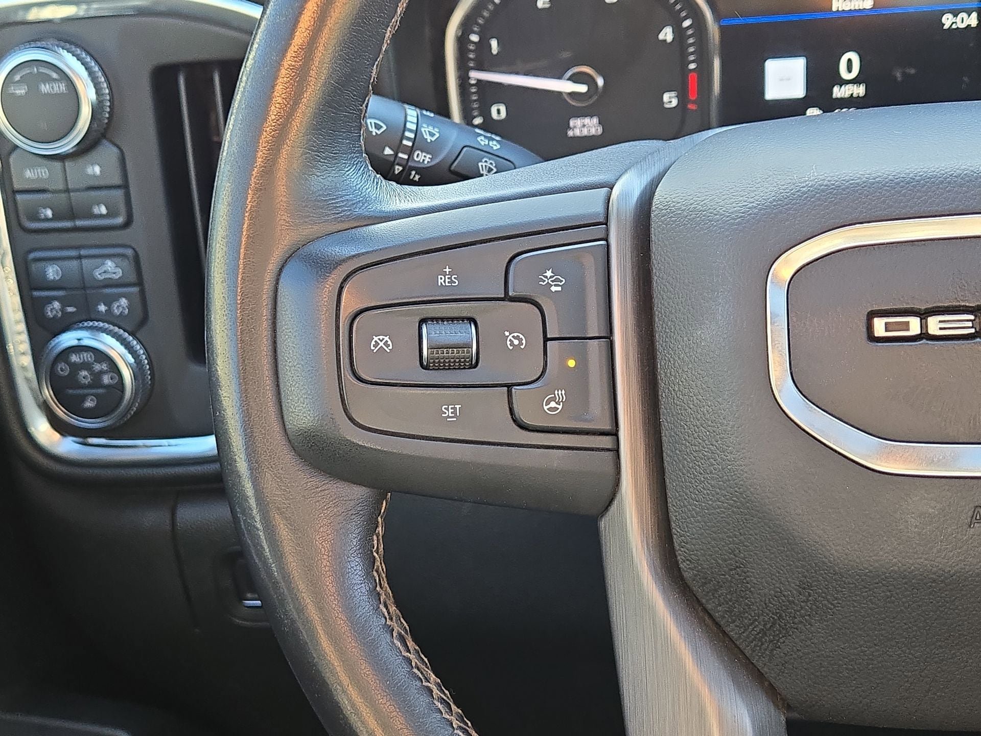 Used 2021 GMC Sierra 2500 Denali w/ Denali Ultimate Package image 21