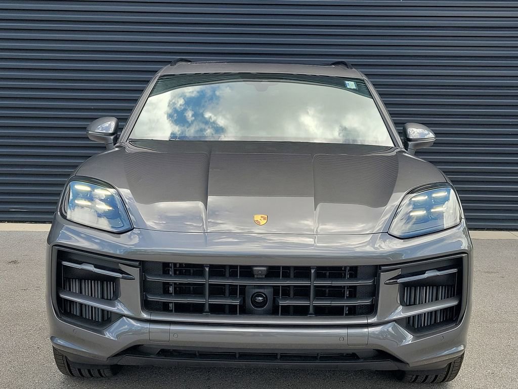 New 2025 Porsche Cayenne S image 10