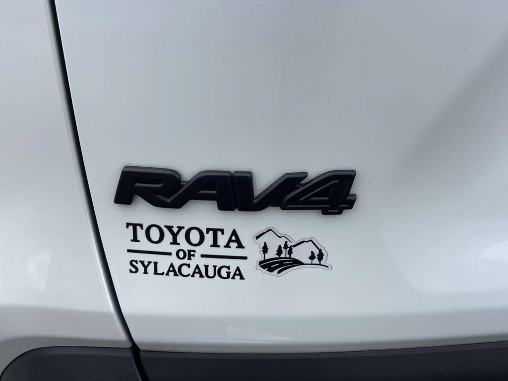 Used 2025 Toyota RAV4 XLE Premium w/ Weather Package FWD image 8
