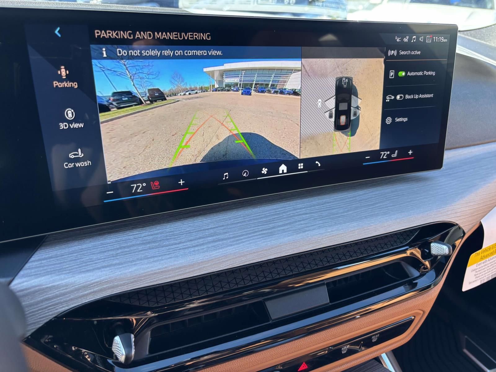 New 2026 BMW 330i xDrive Sedan w/ Premium Package image 21