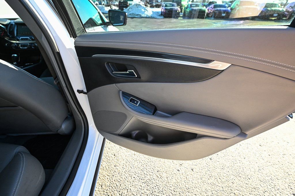 Used 2018 Chevrolet Impala LS image 28