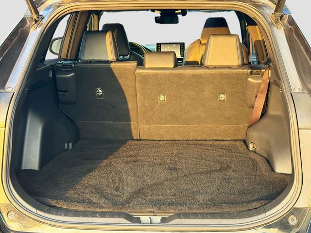 Used 2019 Toyota RAV4 XSE w/ XSE Weather Package image 12