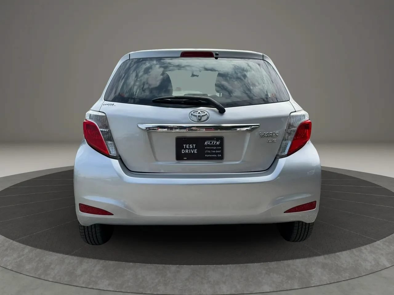 Used 2014 Toyota Yaris LE FWD image 5