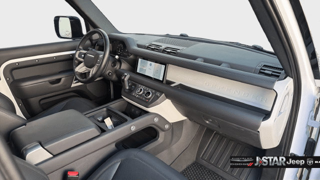 Used 2023 Land Rover Defender 90 S AWD/4WD image 19