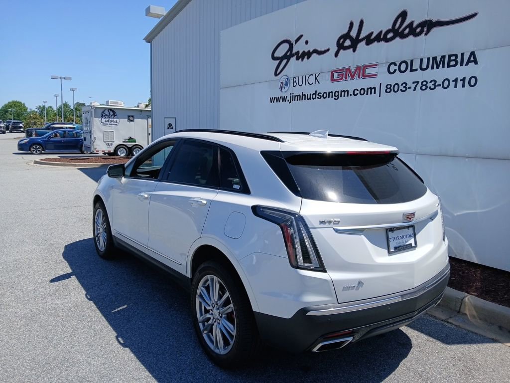 Certified 2024 Cadillac XT5 Sportv w/ LPO, Floor Liner Package AWD/4WD image 6