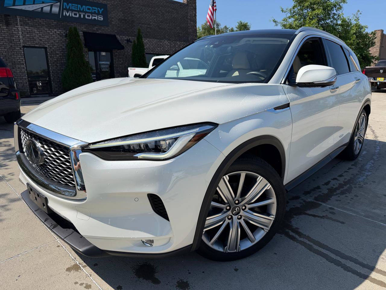 Used 2021 INFINITI QX50 Sensory w/ Cargo Package AWD/4WD image 1
