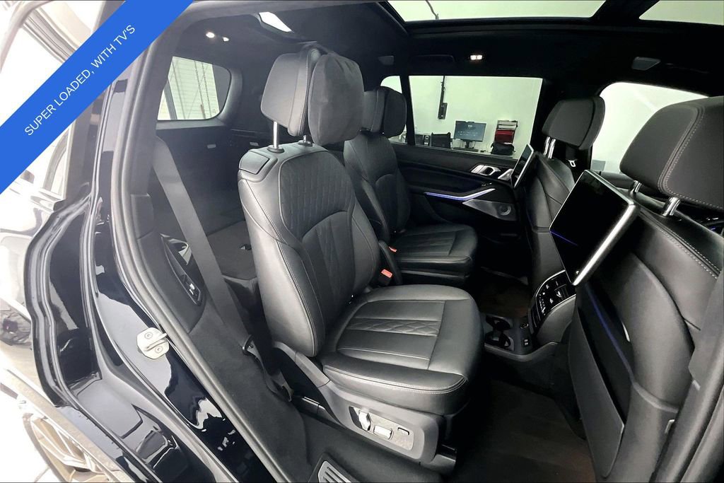 Used 2020 BMW X7 M50i image 37