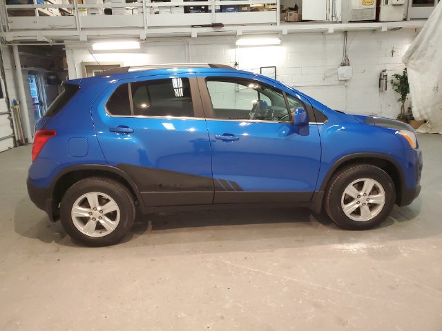 Used 2016 Chevrolet Trax LT w/ LT Convenience Package AWD/4WD image 8