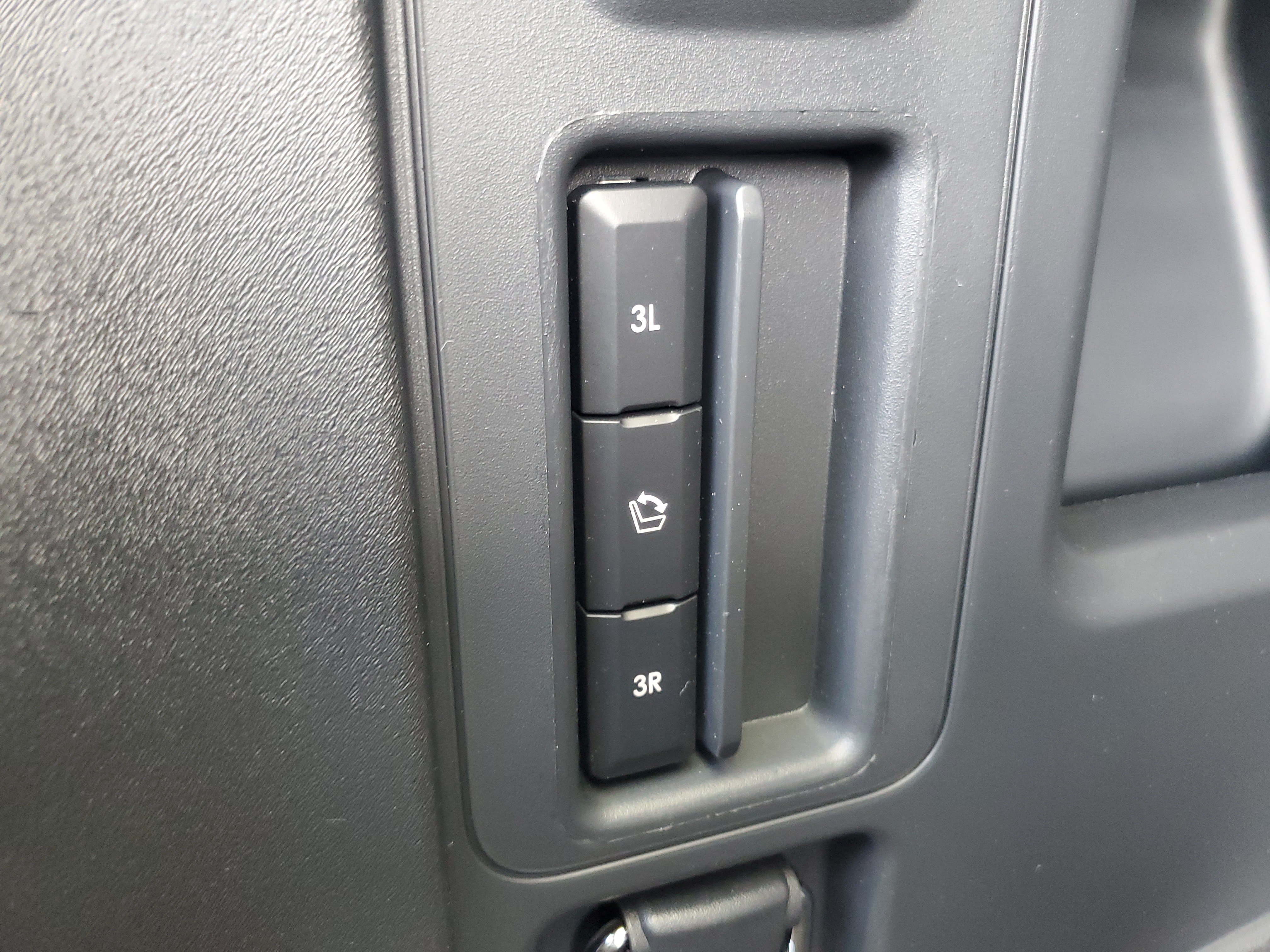 New 2027 Lincoln Navigator Reserve w/ Jet Appearance Package AWD/4WD image 34