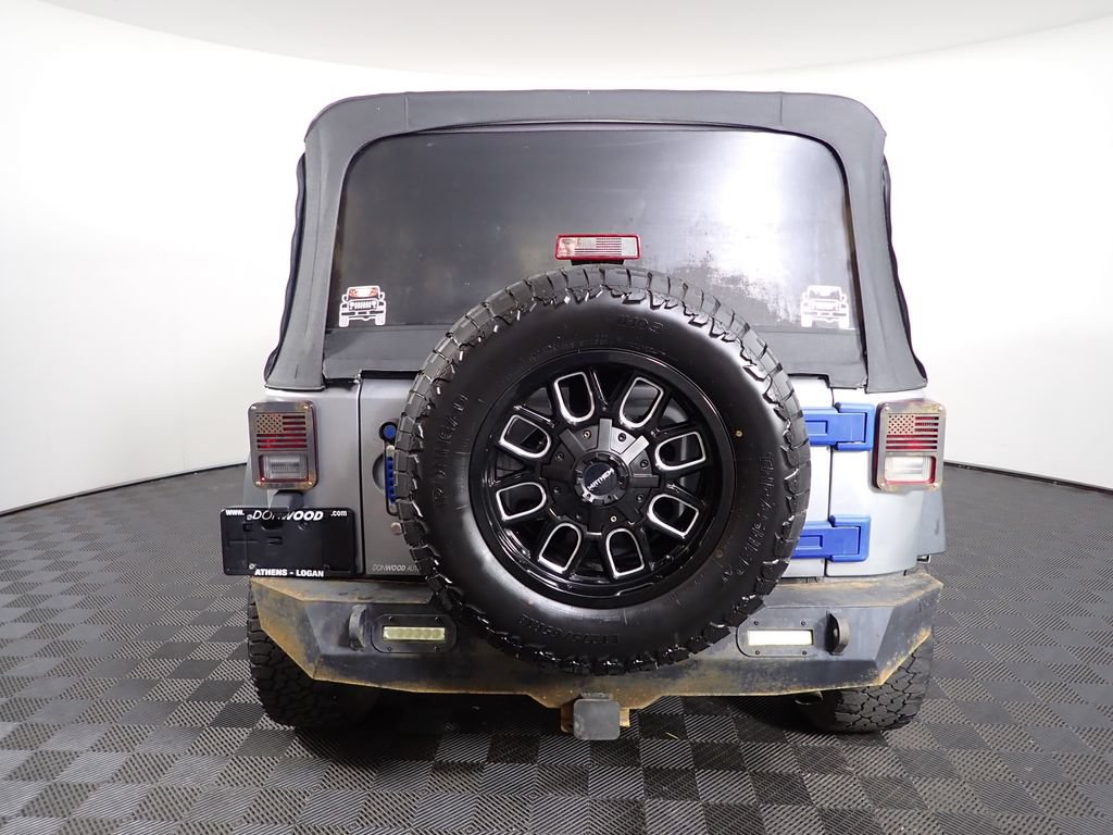 Used 2016 Jeep Wrangler Unlimited Sport AWD/4WD image 11