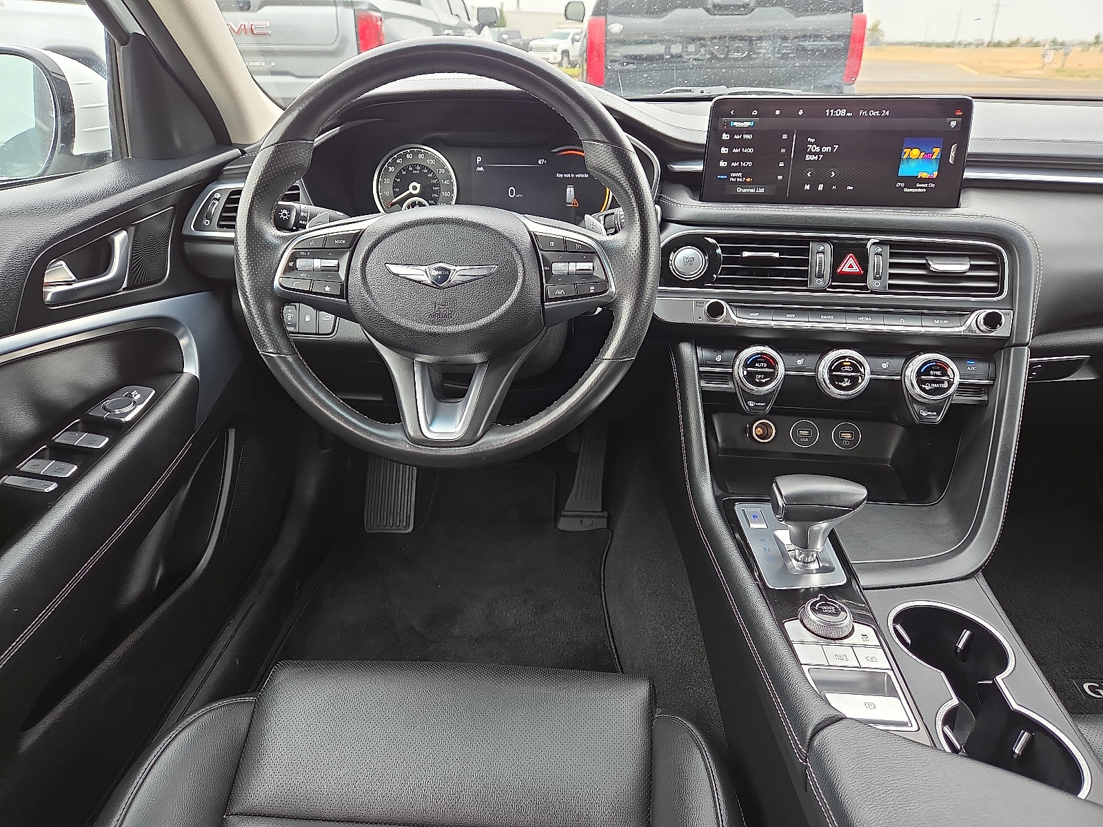 Used 2023 Genesis G70 2.0T image 10