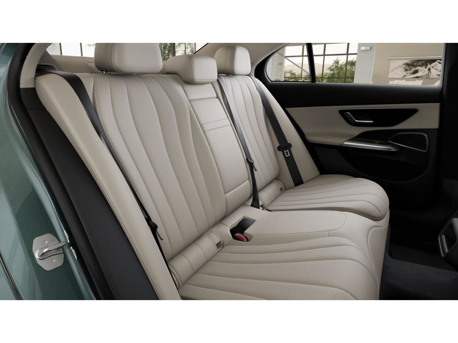 New 2026 Mercedes-Benz E 350 4MATIC Sedan image 5