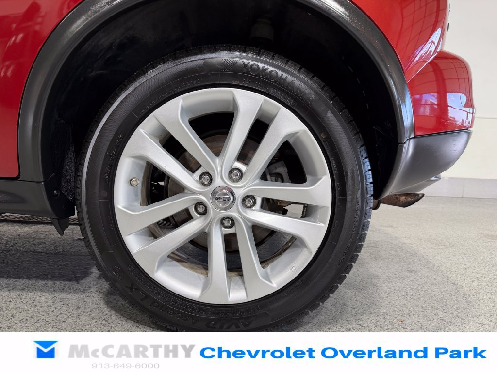 Used 2011 Nissan Juke SV FWD image 30