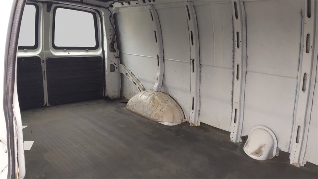 Used 2019 Chevrolet Express 3500 Extended w/ Driver Convenience Package image 30