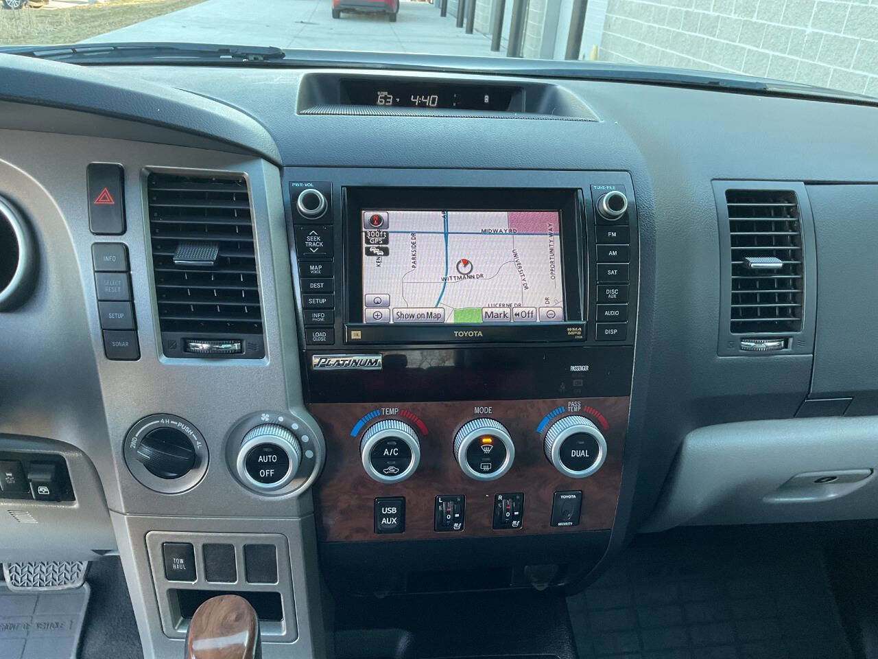 Used 2013 Toyota Tundra Platinum image 21