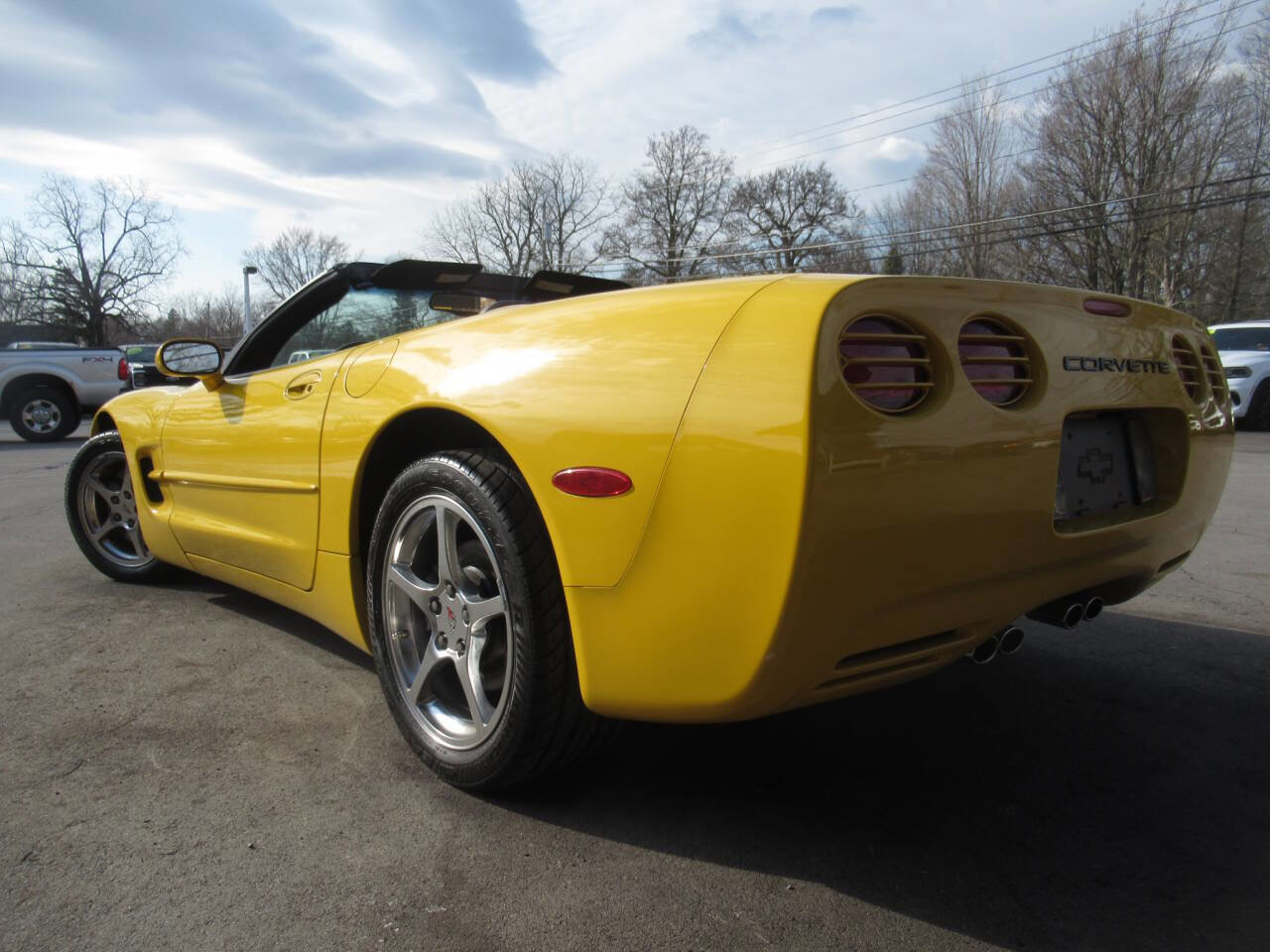 Used 2001 Chevrolet Corvette Convertible w/ Preferred Equipment Group2 image 13