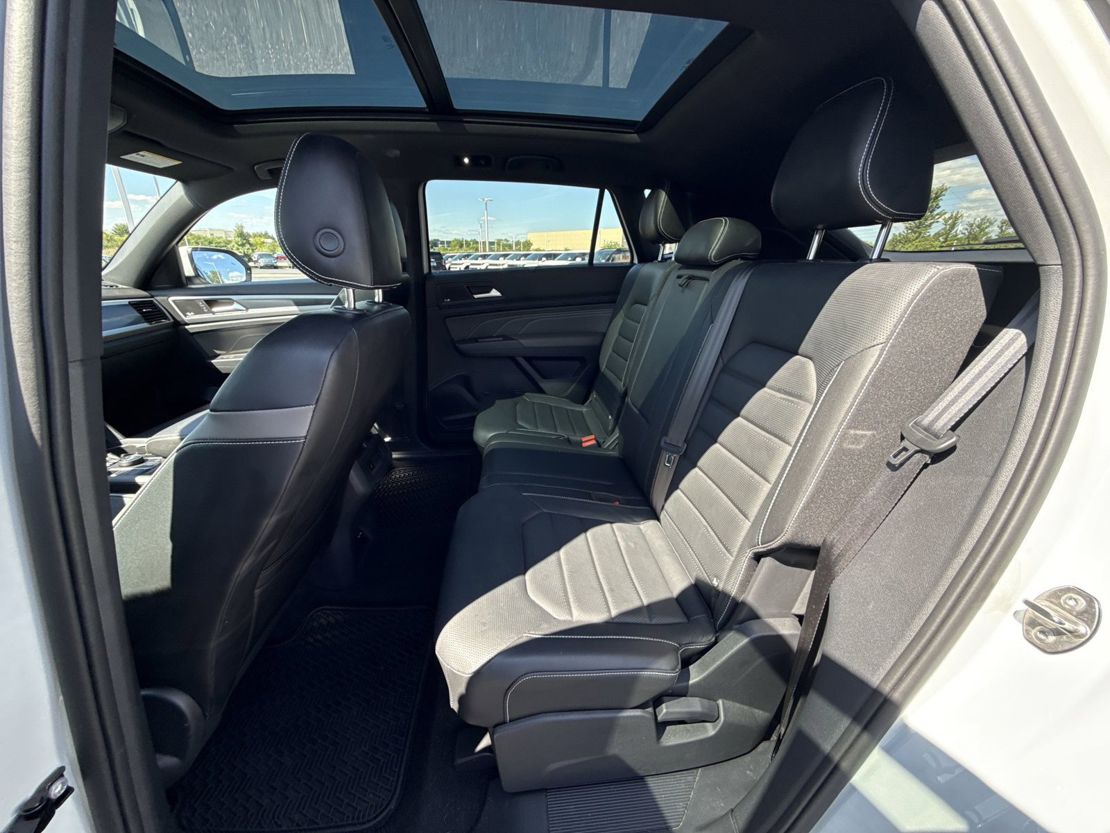 Used 2021 Volkswagen Atlas Cross Sport SEL Premium R-Line w/ Cross Sport MDO Package AWD/4WD image 24