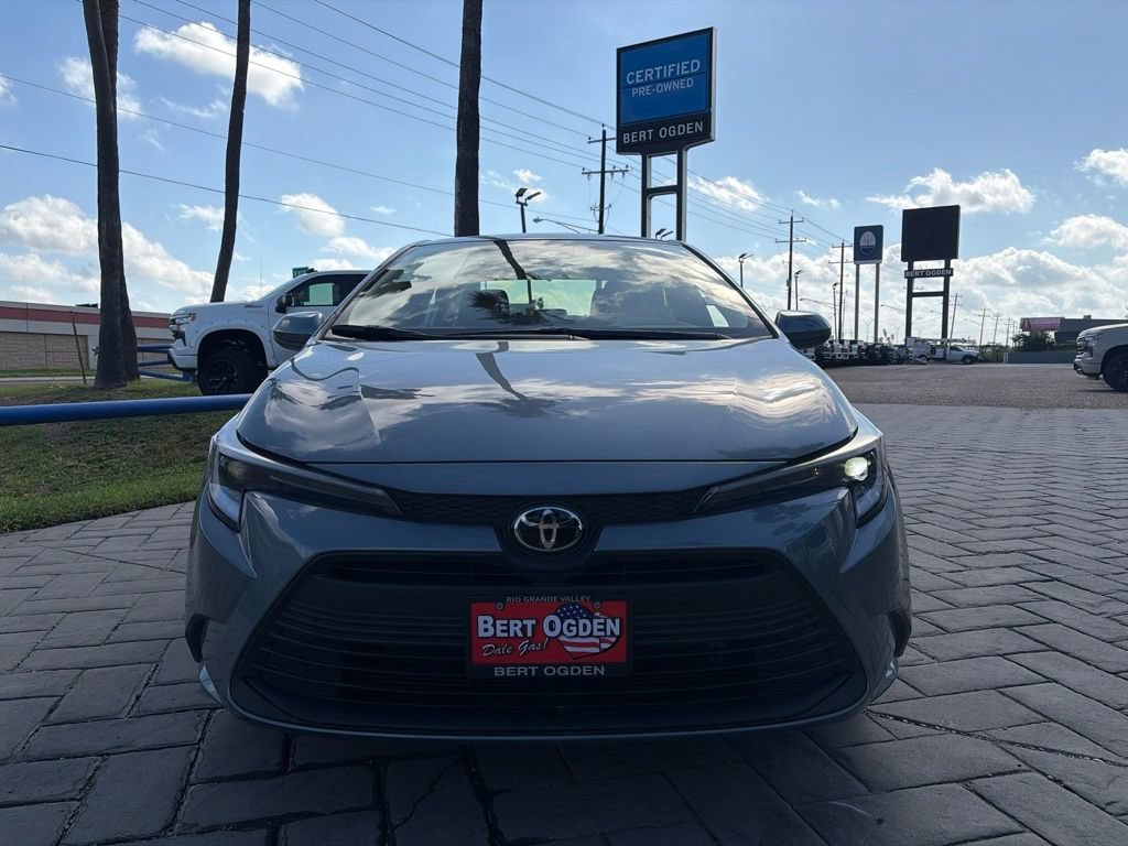 Used 2026 Toyota Corolla LE FWD image 2