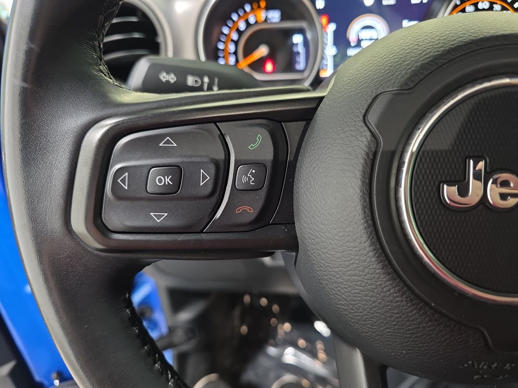Used 2021 Jeep Wrangler Sport AWD/4WD image 13