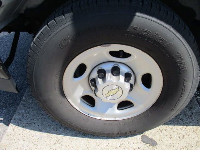 Used 2020 Chevrolet Express 2500 w/ Driver Convenience Package RWD image 24