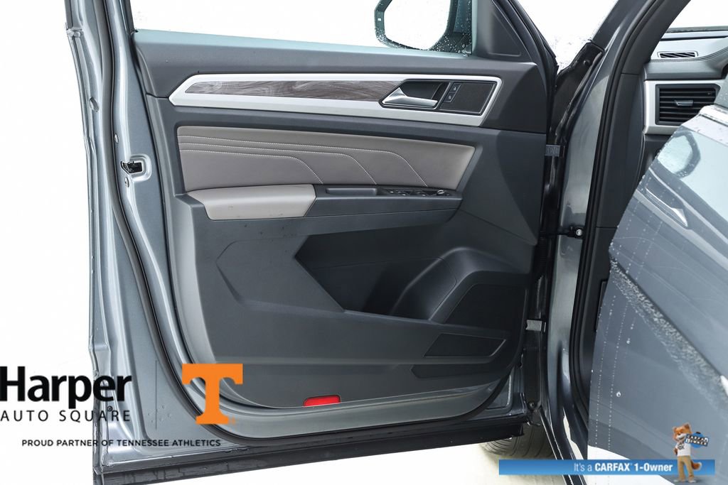 Used 2022 Volkswagen Atlas Cross Sport SE image 55