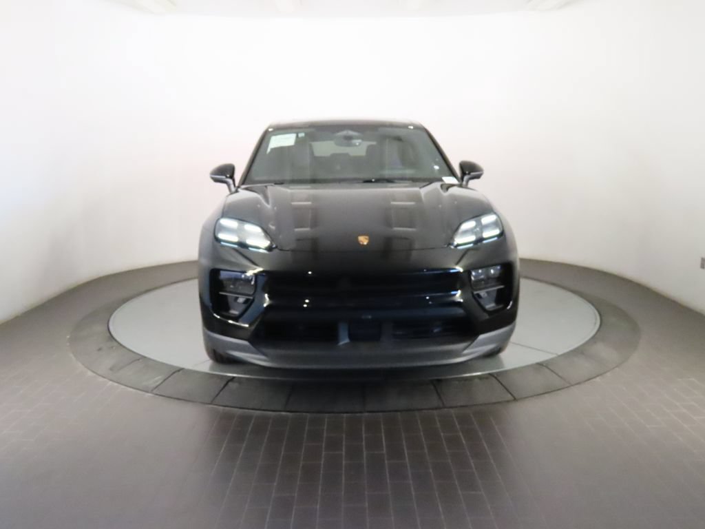 New 2026 Porsche Macan 4 Electric AWD/4WD image 10