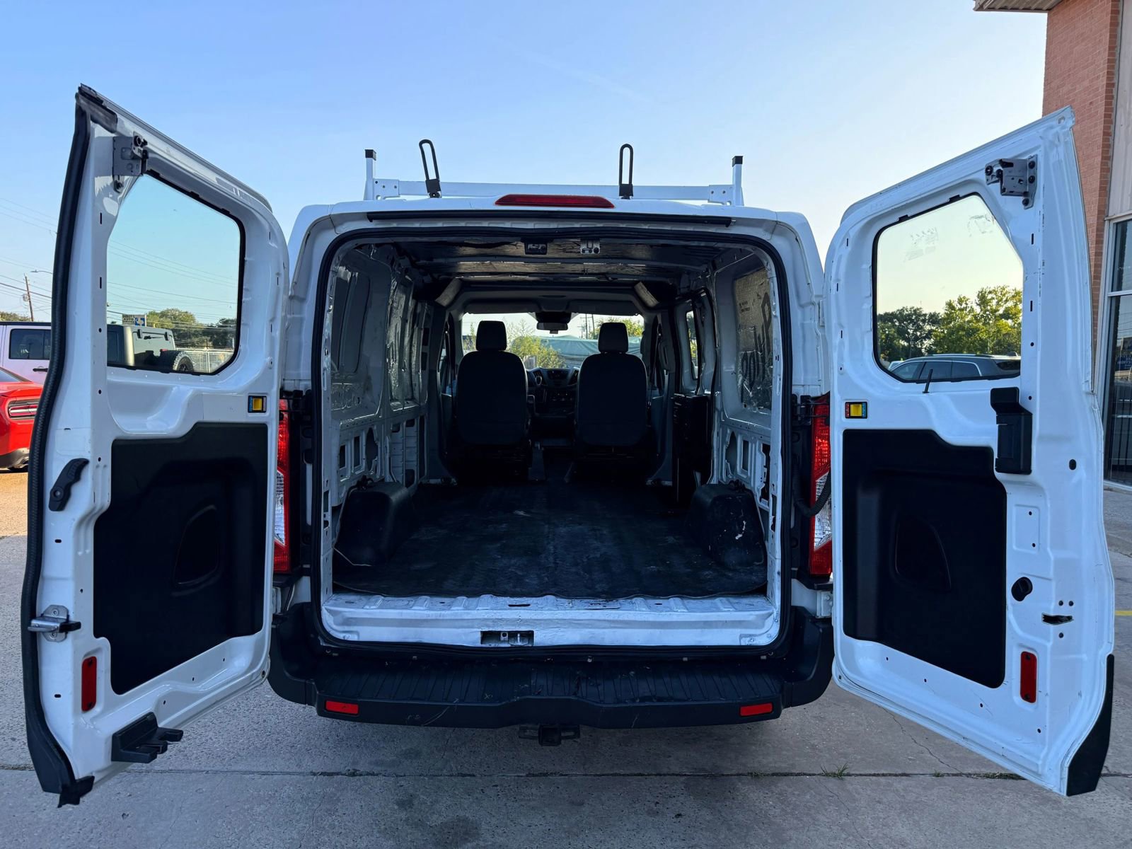 Used 2016 Ford Transit 250 130 Low Roof w/ Exterior Upgrade Package image 8