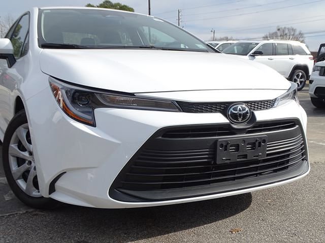 Used 2024 Toyota Corolla LE FWD image 38