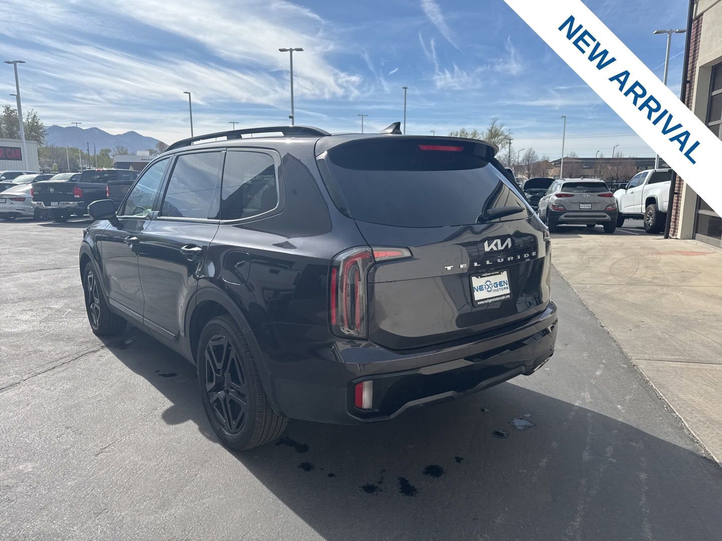Used 2025 Kia Telluride EX X-Line image 5
