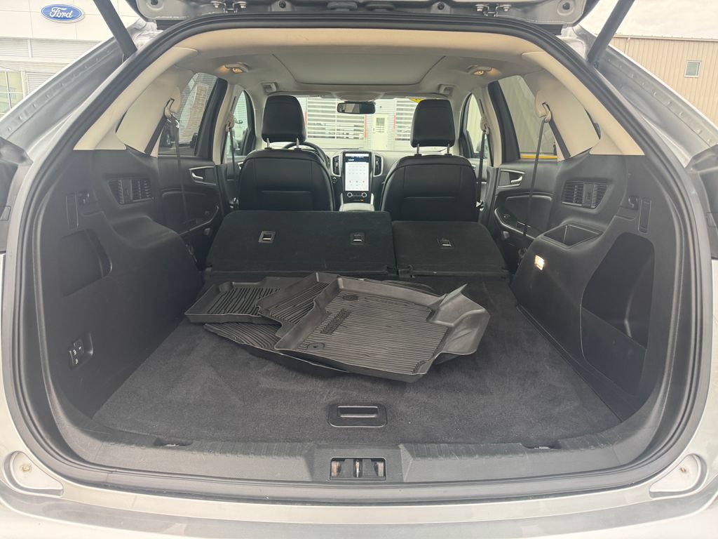 Used 2024 Ford Edge SEL w/ Convenience Package AWD/4WD image 12