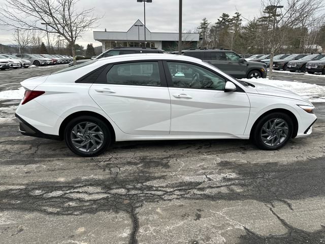 Certified 2025 Hyundai Elantra Blue image 6