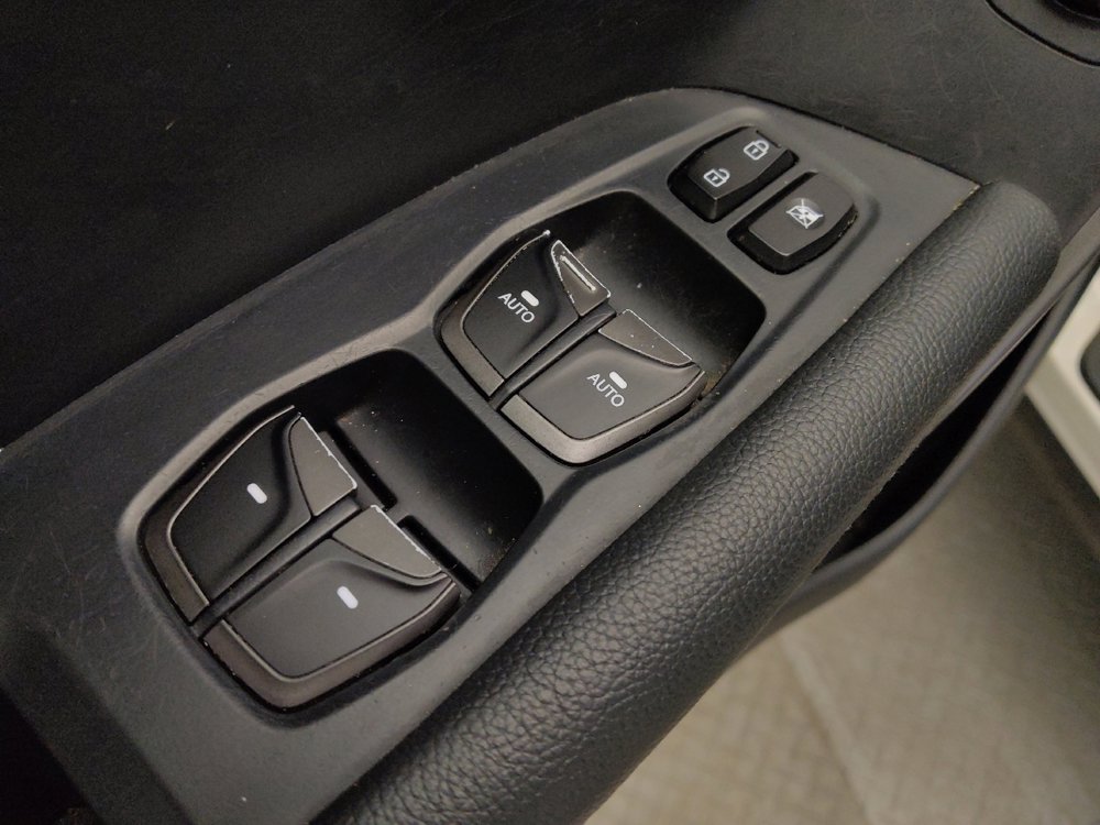 Used 2019 Hyundai Santa Fe XL FWD image 27