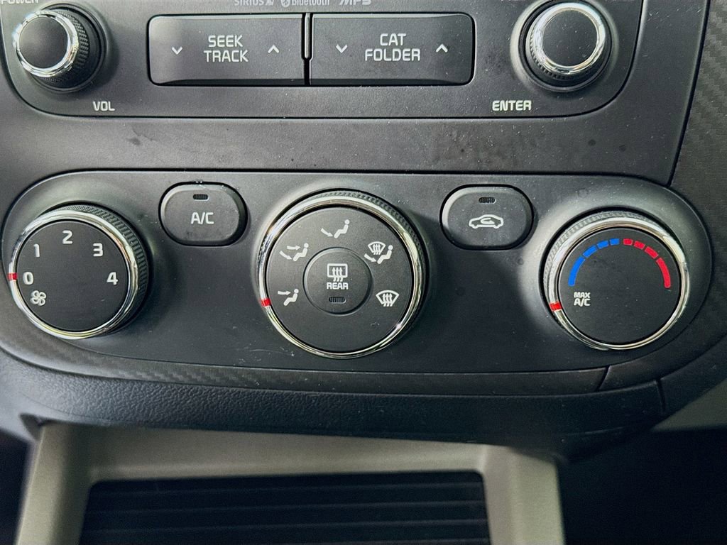 Used 2016 Kia Forte EX image 17