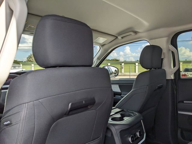 New 2025 Ford Expedition Active image 18