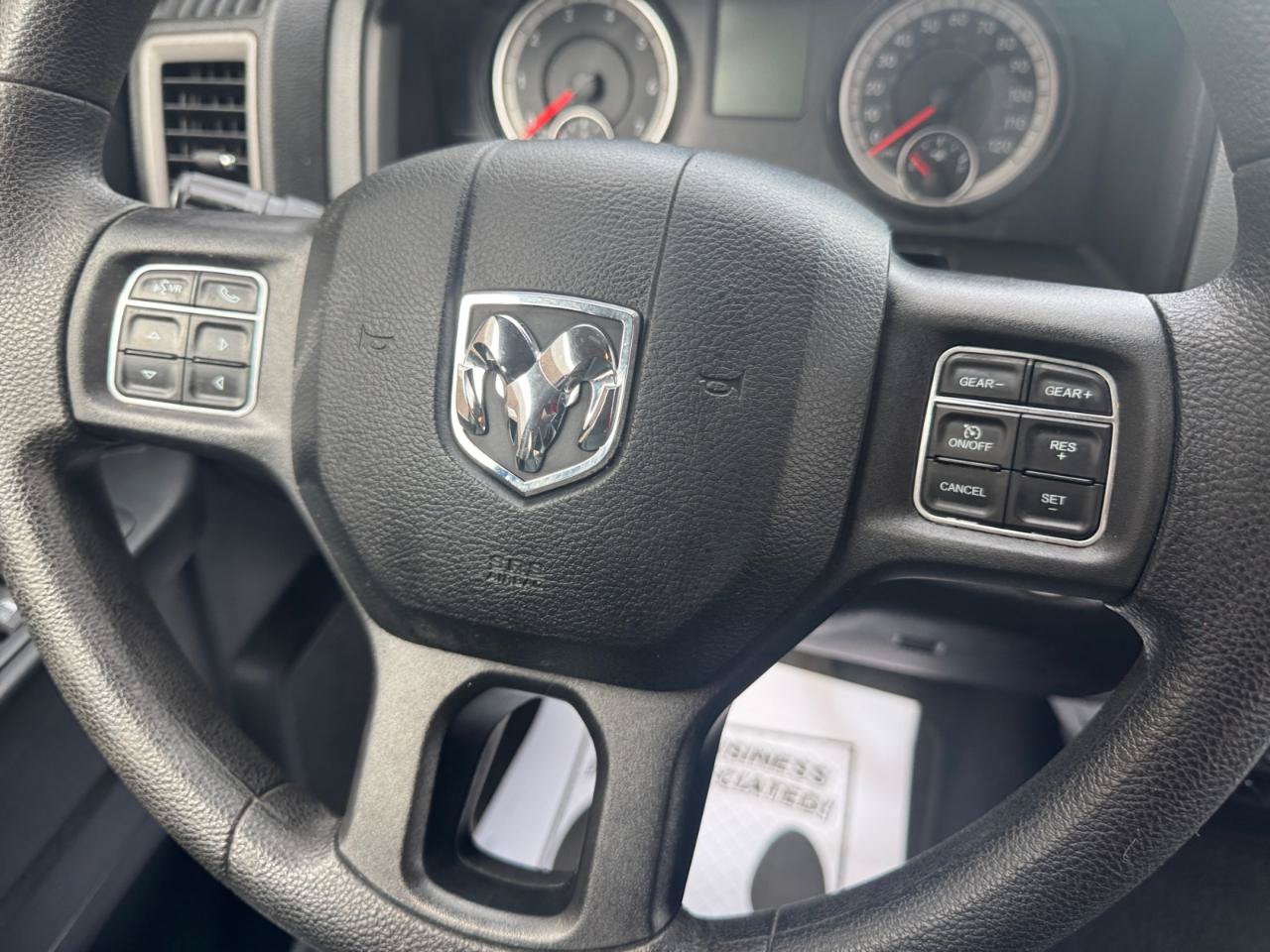 Used 2017 RAM 1500 Express AWD/4WD image 17