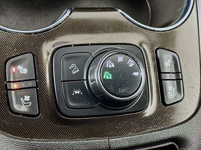 Used 2022 GMC Acadia AT4 w/ Technology Package AWD/4WD image 26