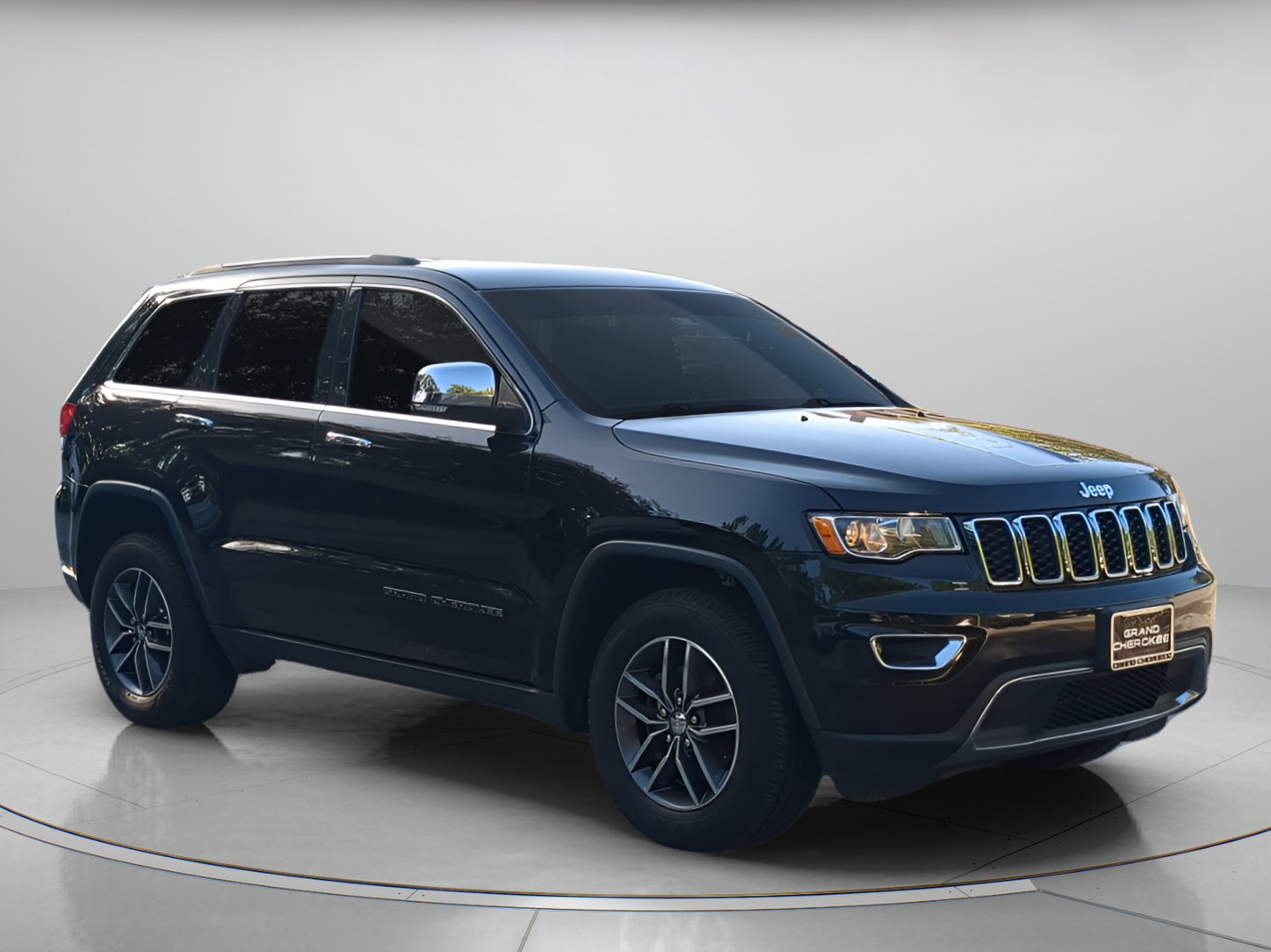 Used 2018 Jeep Grand Cherokee Limited AWD/4WD image 38