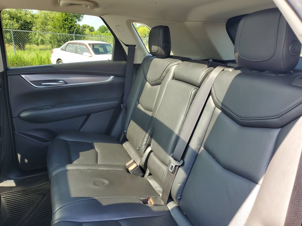 Used 2018 Cadillac XT5 Luxury w/ Driver Awareness Package FWD image 26