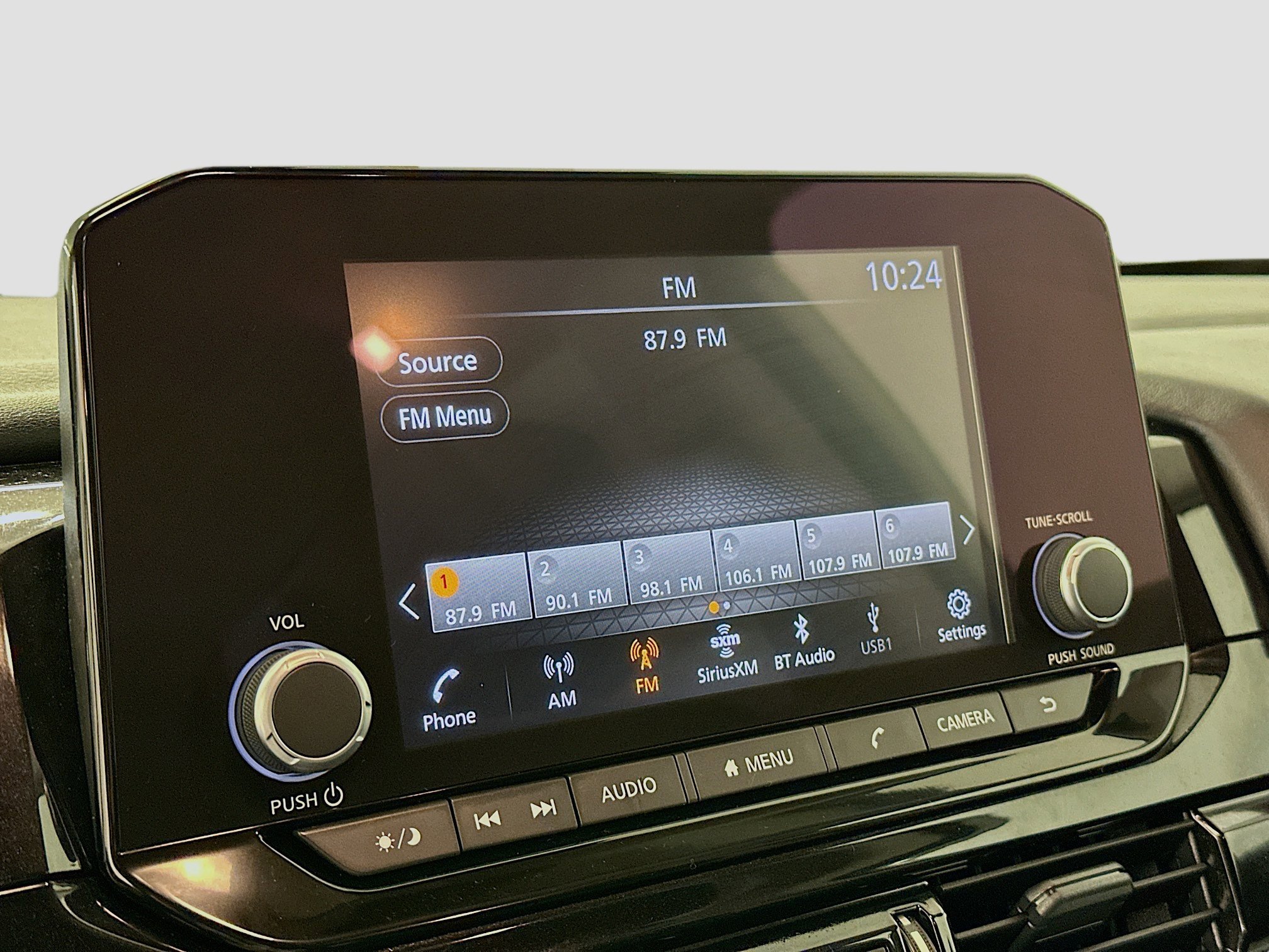 Used 2024 Nissan Pathfinder SV image 21