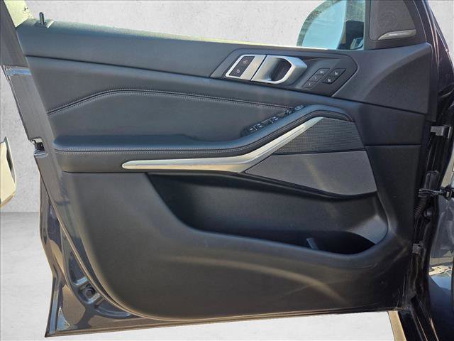 Used 2019 BMW X5 xDrive50i w/ M Sport Package AWD/4WD image 11