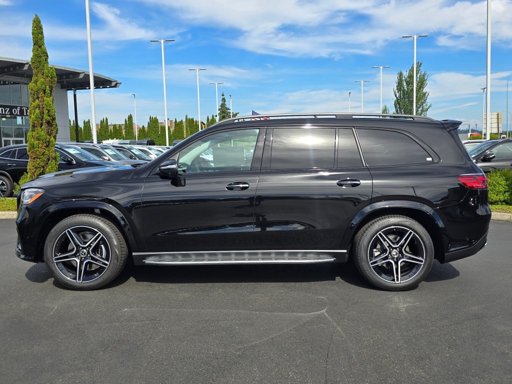 New 2026 Mercedes-Benz GLS 450 4MATIC image 3