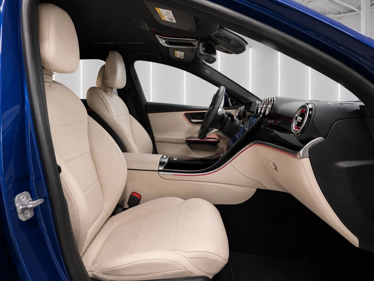 Used 2025 Mercedes-Benz C 300 Sedan image 18
