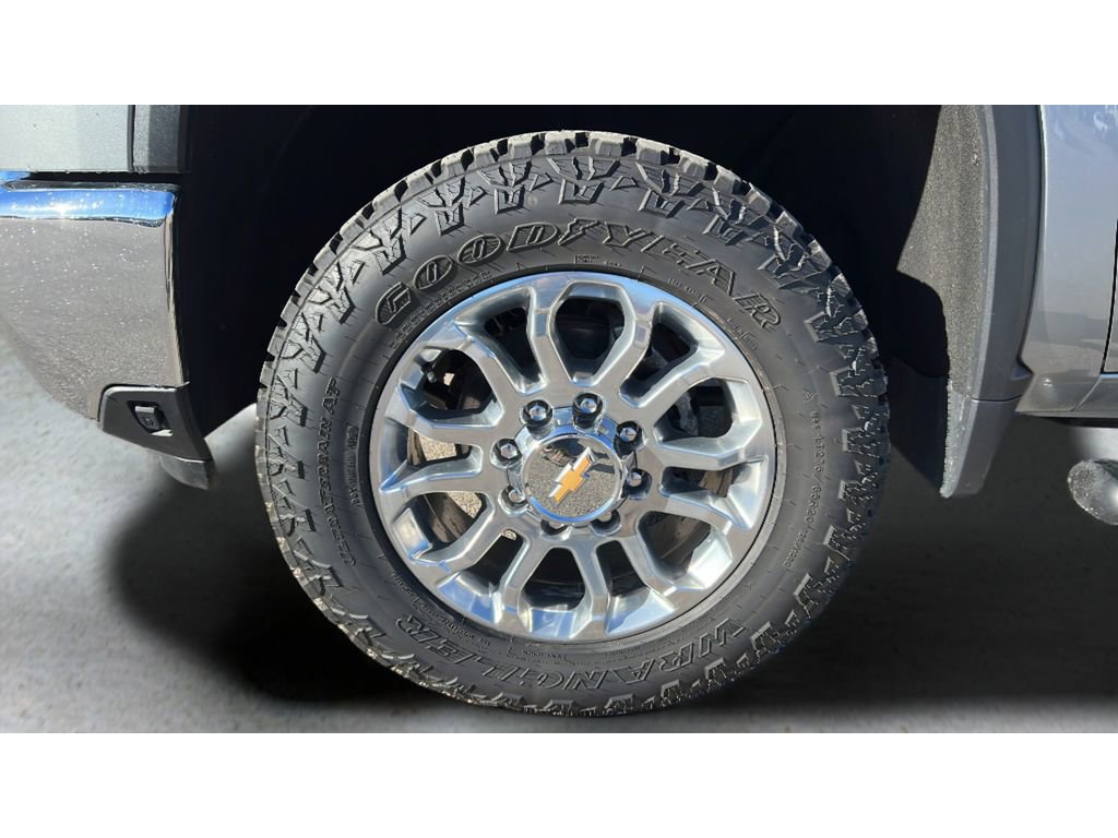 Certified 2025 Chevrolet Silverado 3500 LTZ w/ LTZ Premium Package image 35