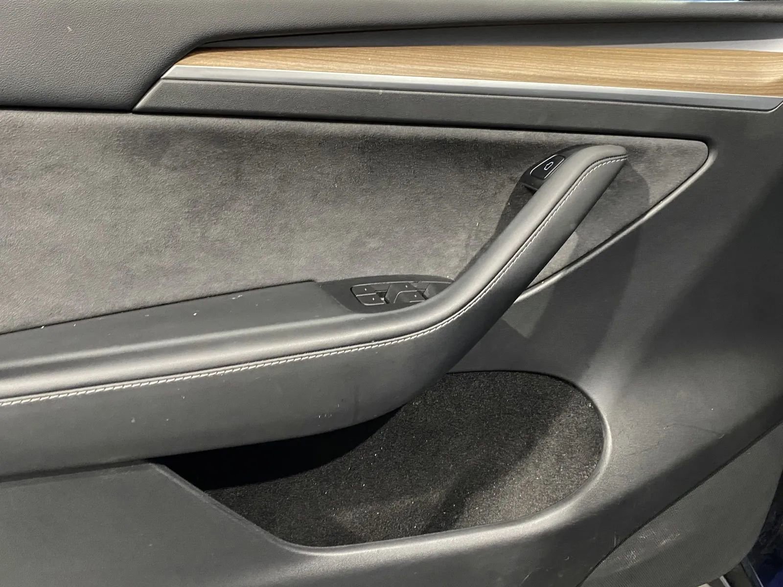 Used 2023 Tesla Model Y Long Range image 12