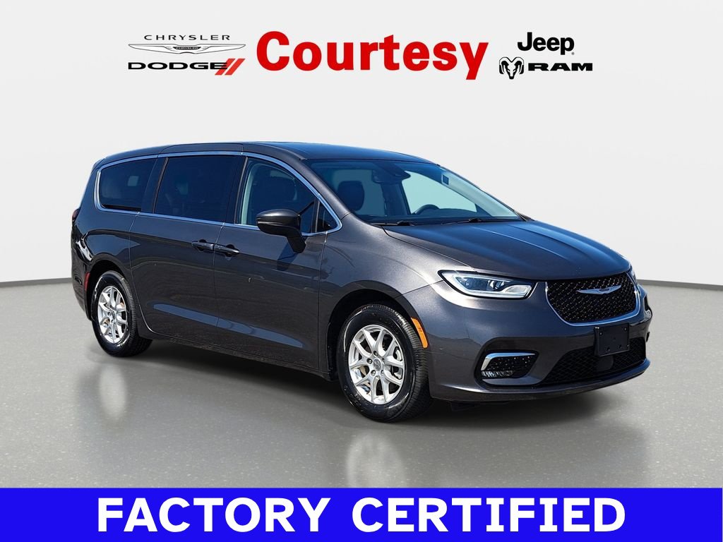 Certified 2023 Chrysler Pacifica Touring-L
