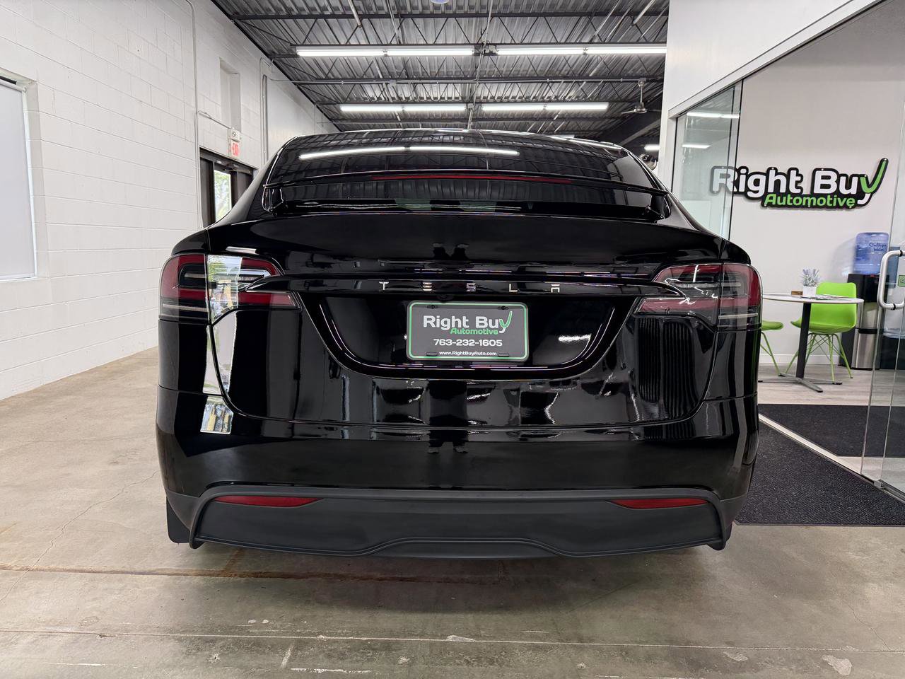 Used 2023 Tesla Model X AWD/4WD image 5