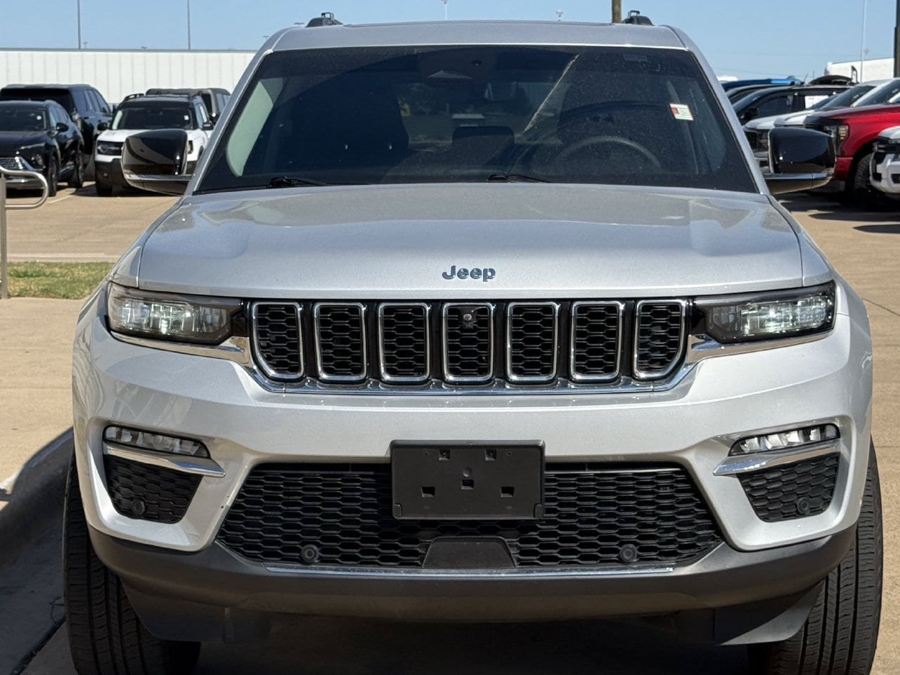 Used 2022 Jeep Grand Cherokee Limited 4xe w/ Luxury Tech Group II AWD/4WD image 7