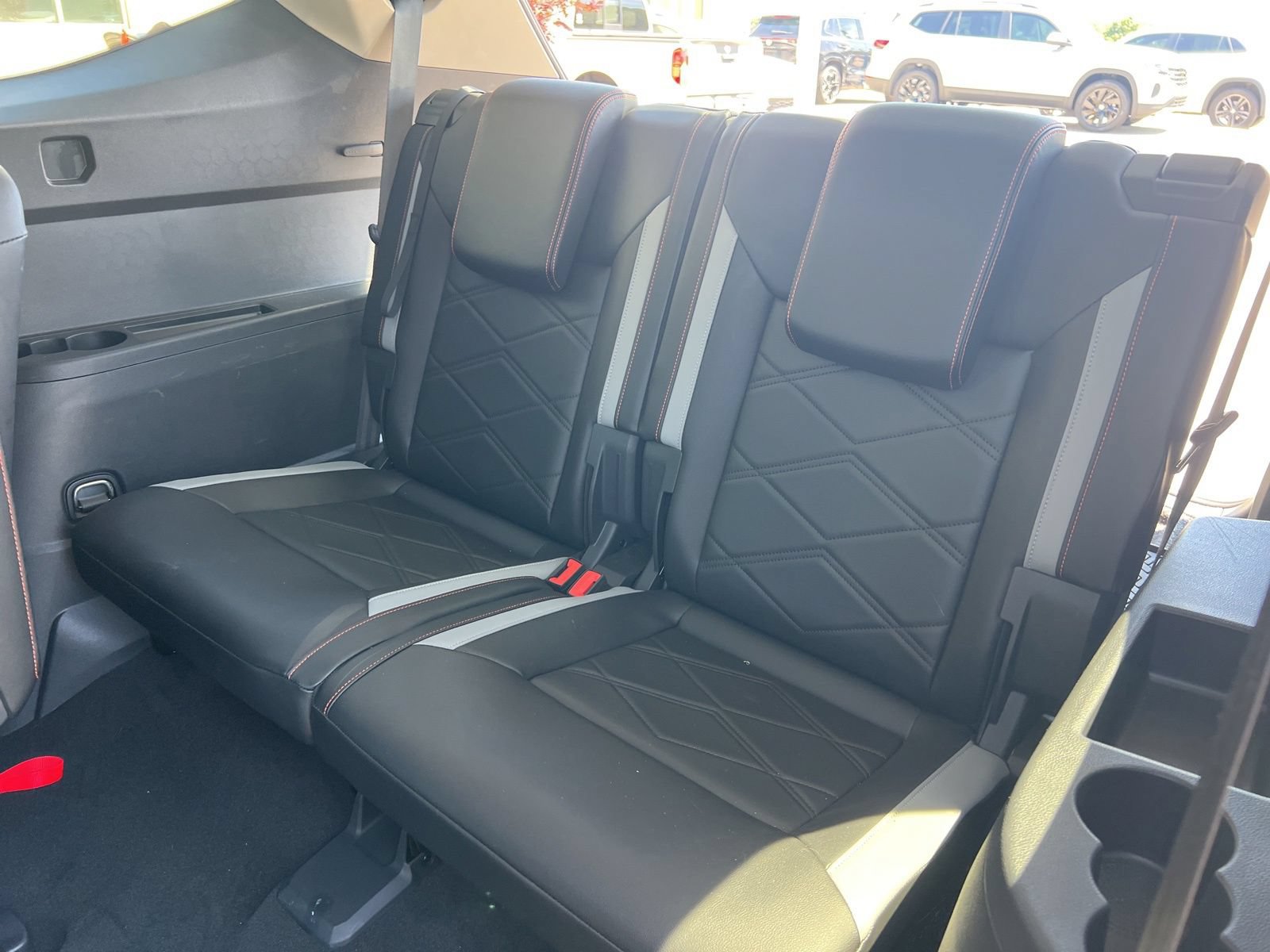 Certified 2024 Volkswagen Atlas Peak Edition SE AWD/4WD image 34